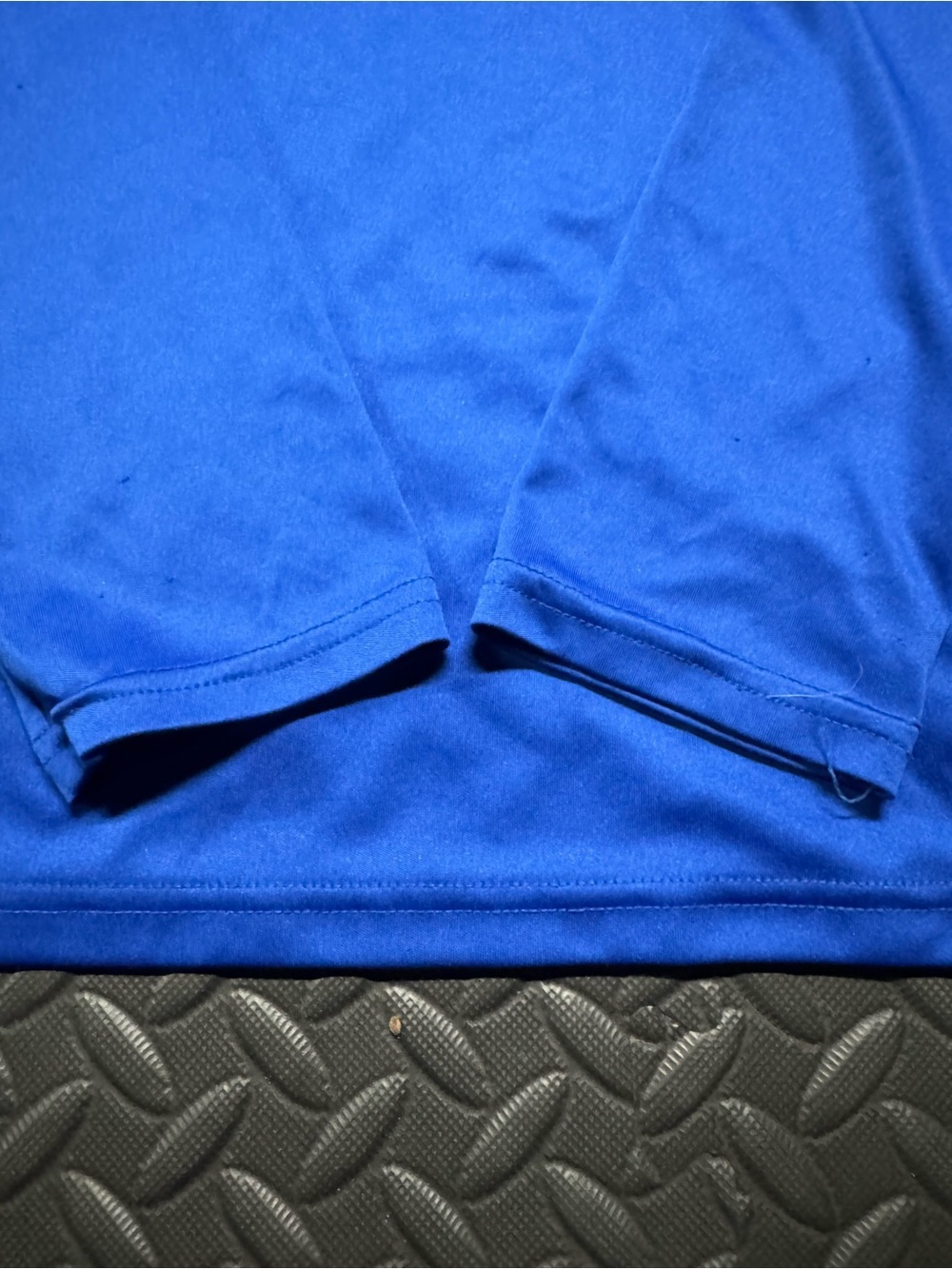 Under Armour HeatGear Blue Long Sleeve Athletic Shirt Youth YXL Loose Fit - Picture 7 of 10